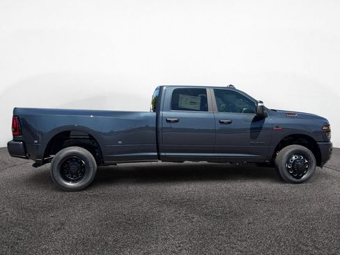 New 2026 RAM 3500 Big Horn AWD/4WD image 6