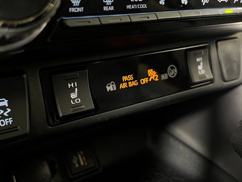 Certified 2025 Toyota RAV4 XLE w/ Convenience Package AWD/4WD image 20
