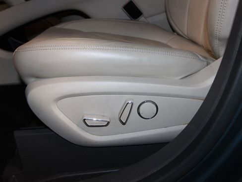 Used 2016 Lincoln MKX Reserve w/ Technology Package image 9