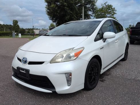 Used 2012 Toyota Prius Two FWD image 2