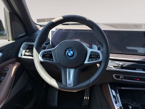 New 2026 BMW X5 xDrive50e w/ M Sport Package AWD/4WD image 12