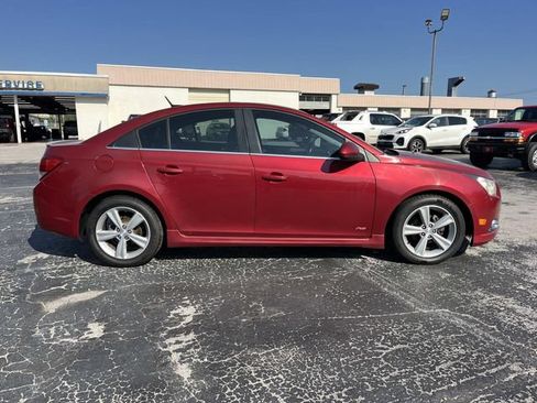 Used 2014 Chevrolet Cruze LT w/ RS Package FWD image 2