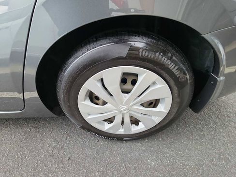 Used 2023 Nissan Versa S image 10