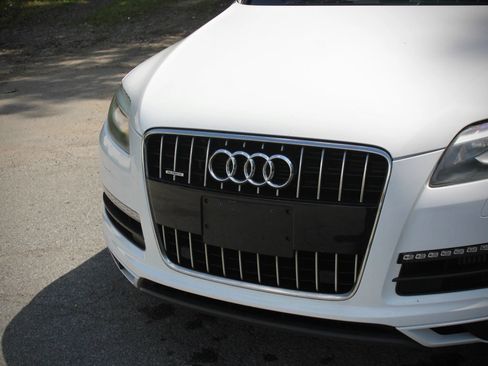 Used 2015 Audi Q7 TDI Premium Plus w/ Premium Plus Package AWD/4WD image 17