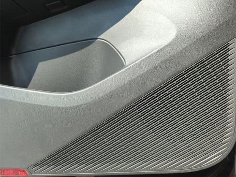 New 2026 Volkswagen Atlas SE image 27