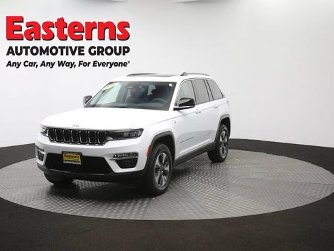 Used 2023 Jeep Grand Cherokee 4WD 4xe image 61