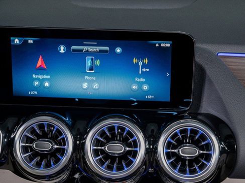 New 2025 Mercedes-Benz GLA 250 image 20