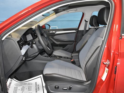 New 2026 Volkswagen Jetta SE image 6