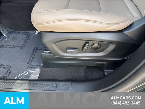Used 2024 Ford Explorer XLT w/ Equipment Group 202A image 12