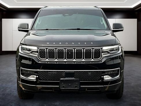 Used 2022 Jeep Wagoneer Series I w/ Convenience Group I AWD/4WD image 2