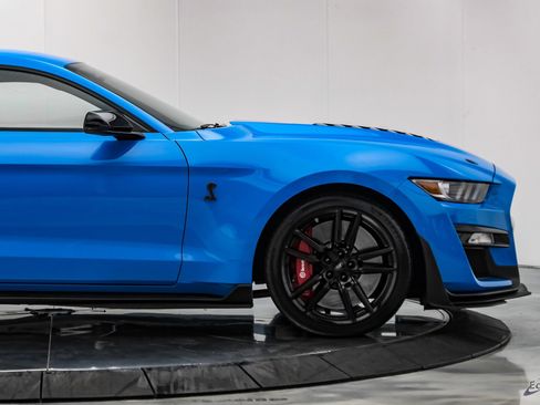 Used 2022 Ford Mustang Shelby GT500 w/ Technology Package RWD image 21