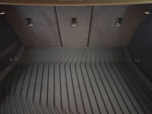 New 2025 Audi Q6 e-tron Premium Plus image 14