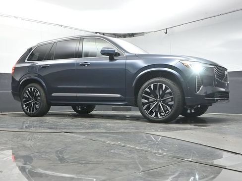 New 2026 Volvo XC90 T8 Plus w/ Protection Package Premier AWD/4WD image 33