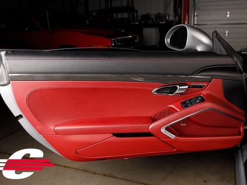 Used 2017 Porsche 911 Carrera 4S image 16