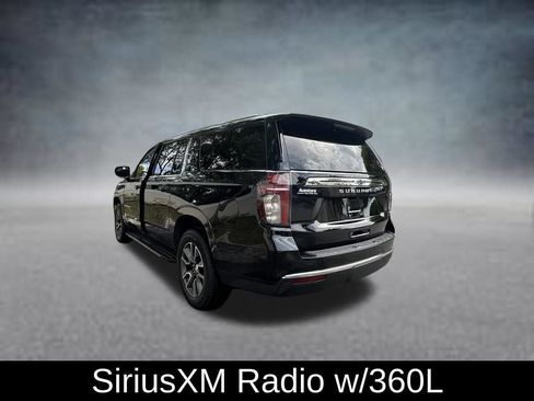 Used 2022 Chevrolet Suburban LT RWD image 5
