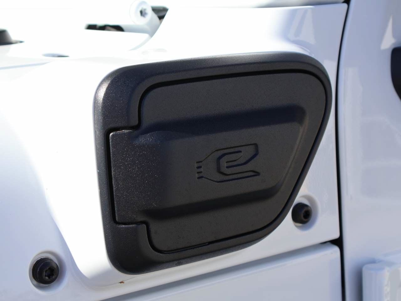 Used 2025 Jeep Wrangler Unlimited Sport S 4xe AWD/4WD image 7