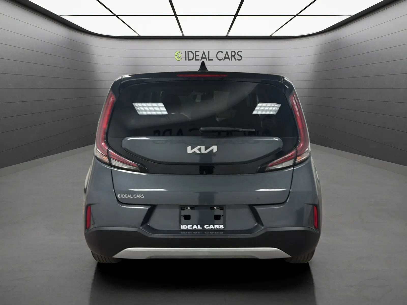 Used 2023 Kia Soul LX w/ Option Group 015 FWD image 6