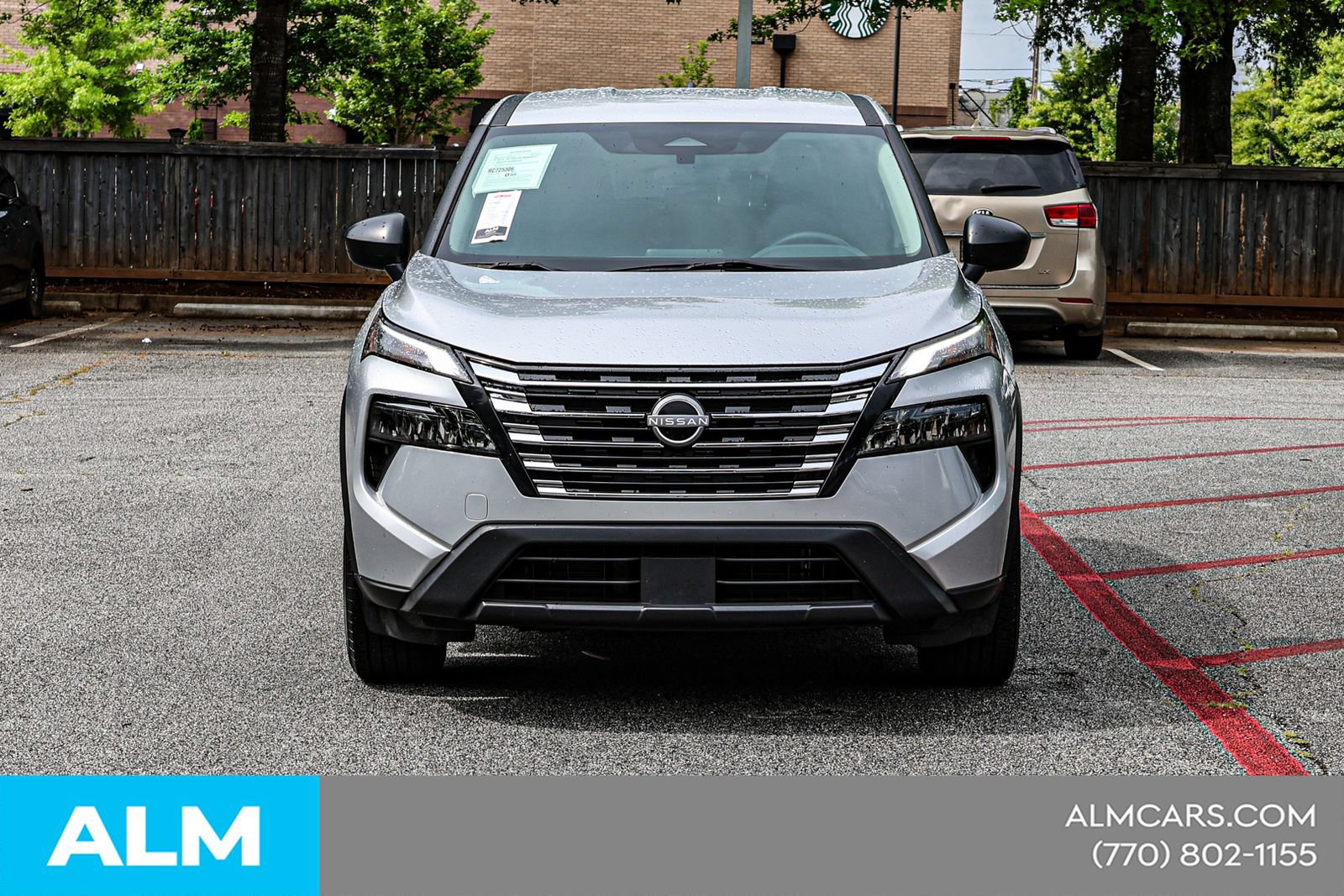 Used 2024 Nissan Rogue S FWD image 11