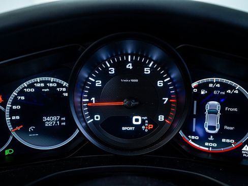 Used 2021 Porsche Panamera 4 image 43