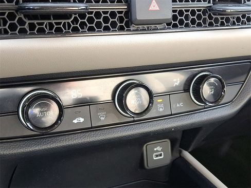 Used 2023 Honda HR-V LX image 16