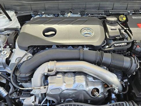 Used 2026 Mercedes-Benz GLB 250 image 16