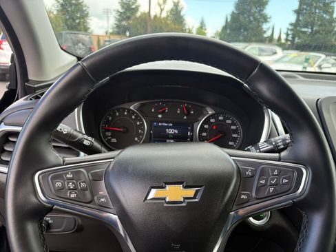 Used 2024 Chevrolet Equinox LT FWD image 31