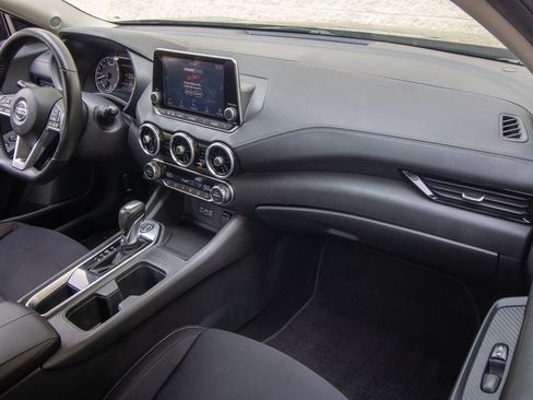 Used 2021 Nissan Sentra SV FWD image 22