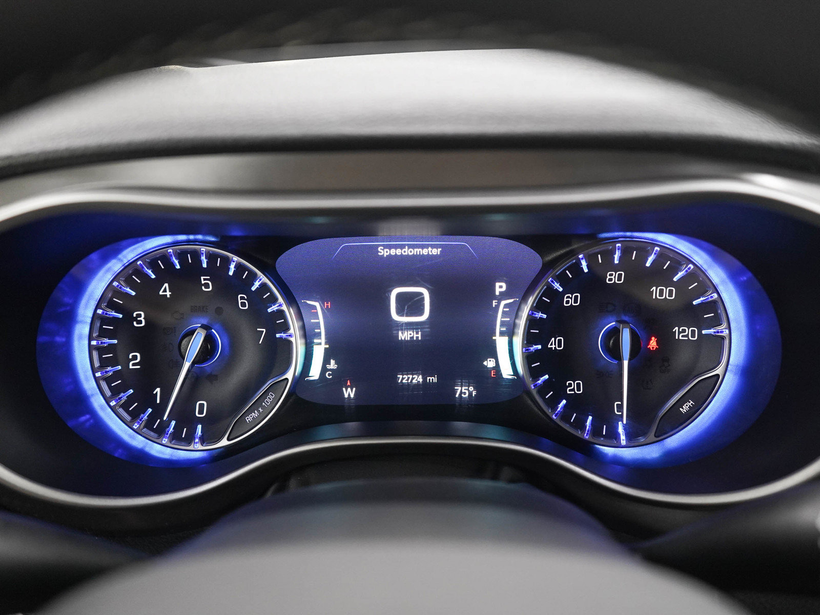 Used 2024 Chrysler Pacifica Touring-L AWD/4WD image 27