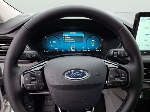 New 2026 Ford Escape SE w/ PHEV Premium Package image 16
