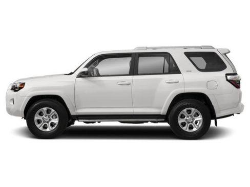Used 2018 Toyota 4Runner SR5 AWD/4WD image 3