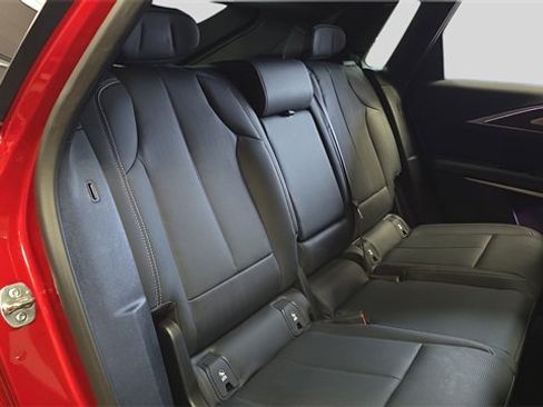 Used 2025 Cadillac Lyriq Luxury w/ LPO, Floor Liner Package image 14