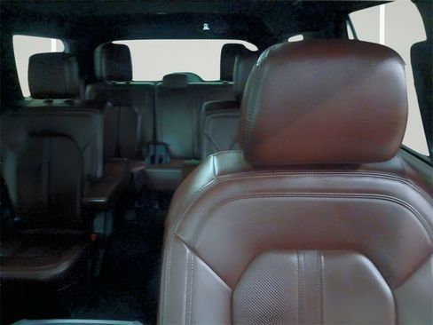 Certified 2024 Ford Expedition Limited image 24