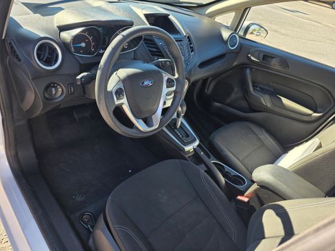 Used 2019 Ford Fiesta SE w/ Cold Weather Package FWD image 5
