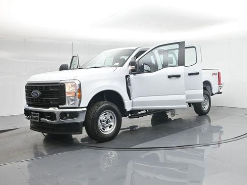 New 2026 Ford F250 XL w/ FX4 Off-Road Package image 31