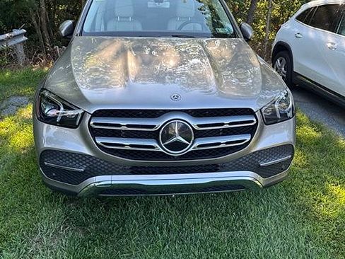 Used 2020 Mercedes-Benz GLE 450 4MATIC image 2