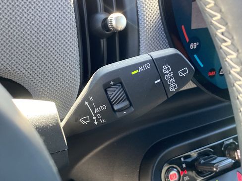 Used 2025 MINI Cooper S image 29