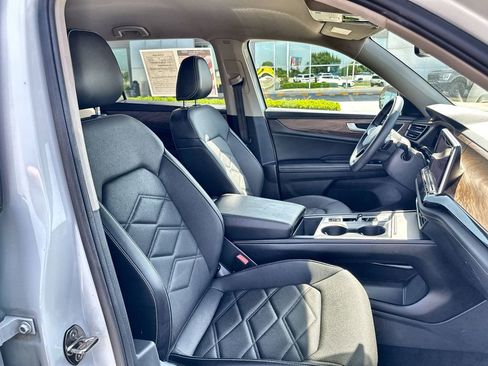 Used 2024 Volkswagen Atlas SE AWD/4WD image 31
