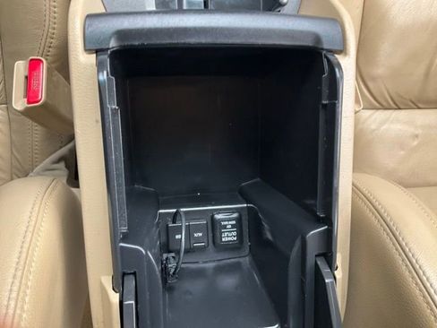 Used 2011 Honda Accord EX-L image 21