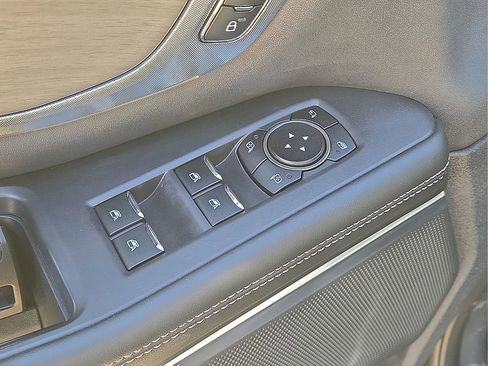 Used 2025 Ford Expedition Max Platinum image 23