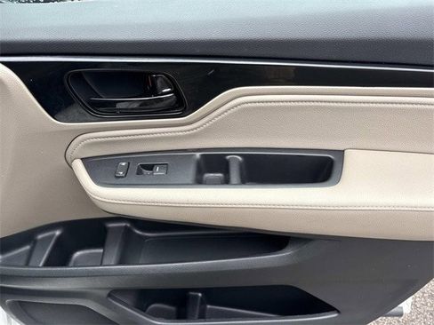 Used 2023 Honda Odyssey Elite image 21