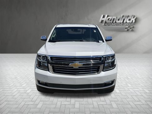 Used 2016 Chevrolet Suburban LTZ RWD image 3