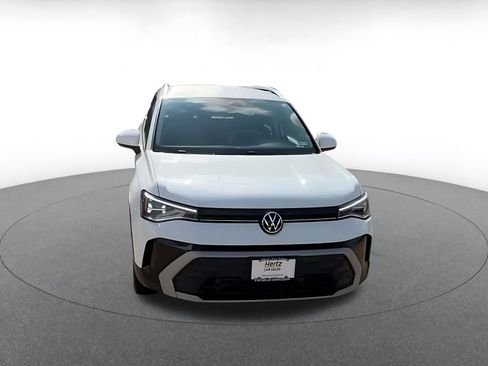 Used 2026 Volkswagen Taos SE FWD image 7