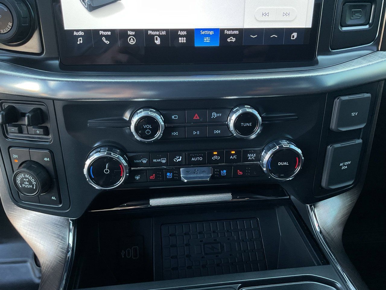 Used 2025 Ford F150 King Ranch w/ FX4 Off-Road Package AWD/4WD image 33