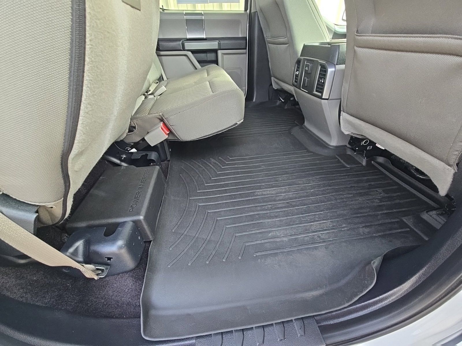 Used 2016 Ford F150 XLT w/ Equipment Group 302A Luxury AWD/4WD image 15