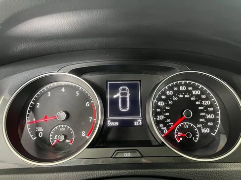 Certified 2019 Volkswagen Golf SE image 21