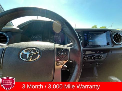 Used 2016 Toyota Tacoma TRD Sport w/ Towing Package AWD/4WD image 12