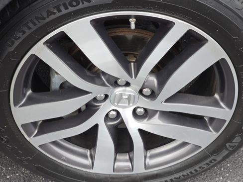 Used 2018 Honda Pilot Elite image 3