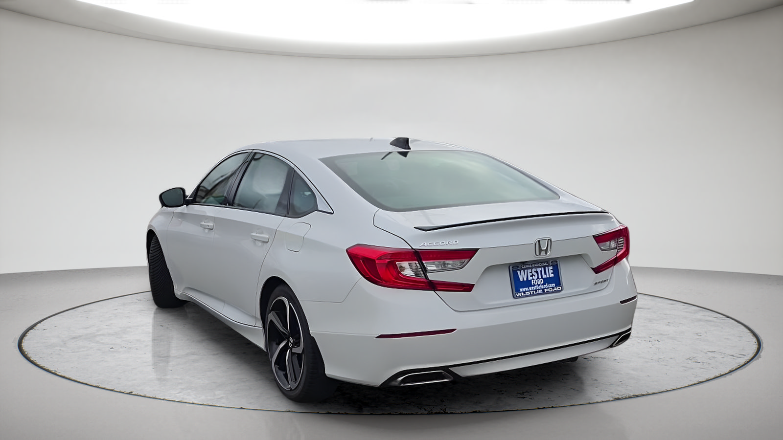 Used 2022 Honda Accord Sport image 4