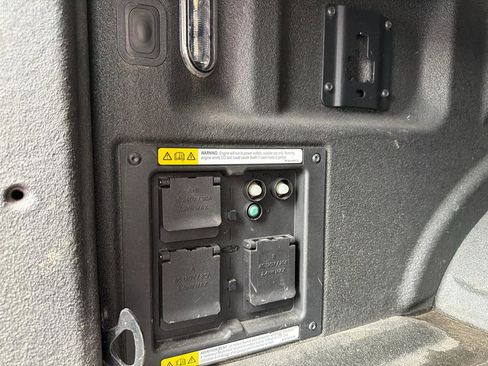 Used 2022 Ford F150 Limited AWD/4WD image 29