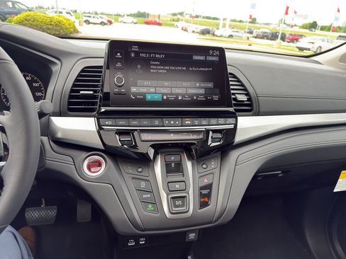 New 2026 Honda Odyssey EX-L image 21